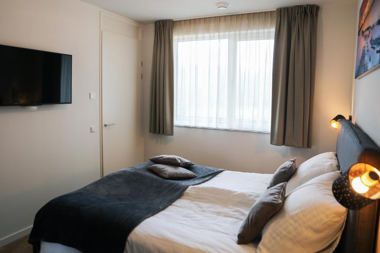 Luxe 4 Persoons Appartement In Residence Marina Kamperland 2C Kültér fotó