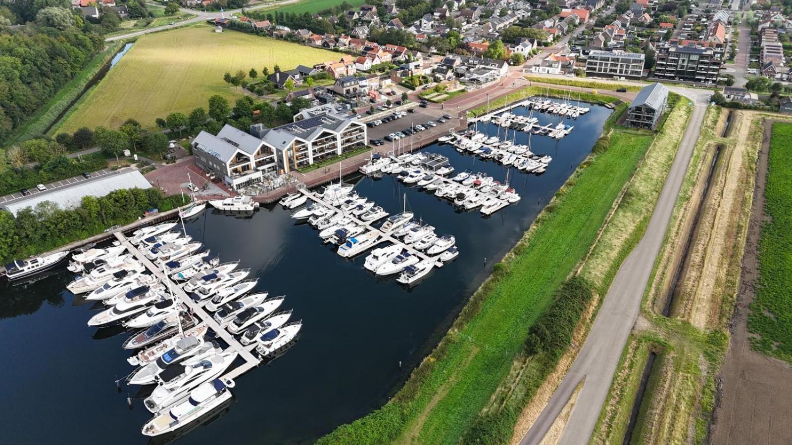Luxe 4 Persoons Appartement In Residence Marina Kamperland 2C Kültér fotó